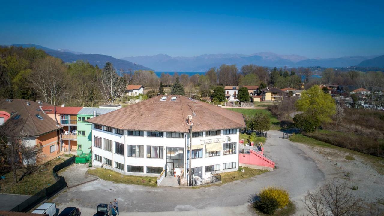 Cristal Lake Affittacamere Ispra Exterior foto